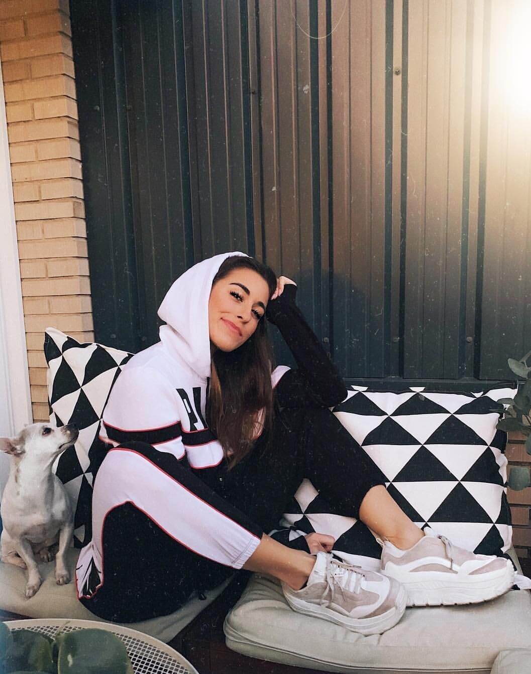 Look deportivo de Paula Gonu.