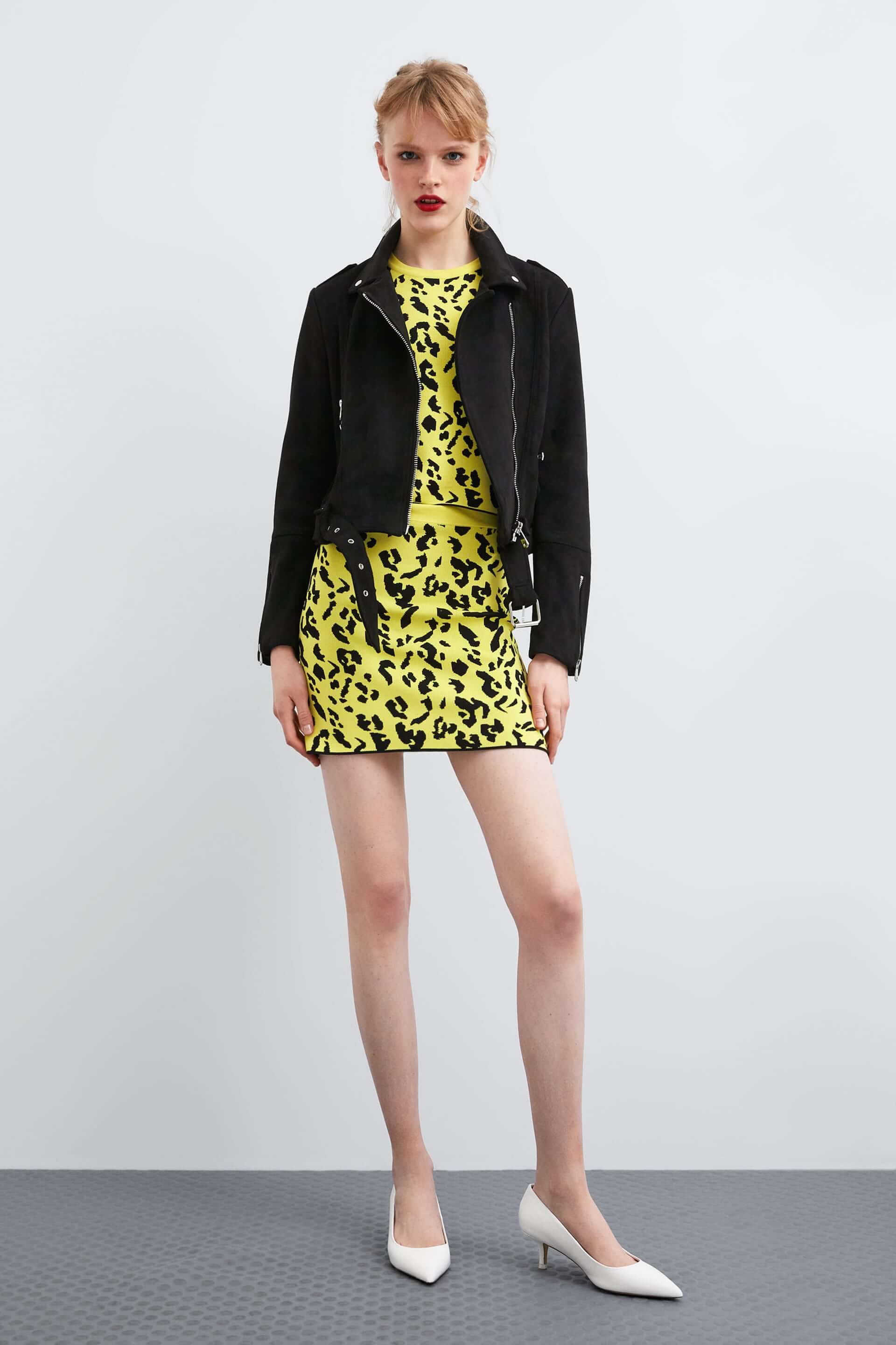 Chaqueta de Zara. Prenda para un armario cápsula.