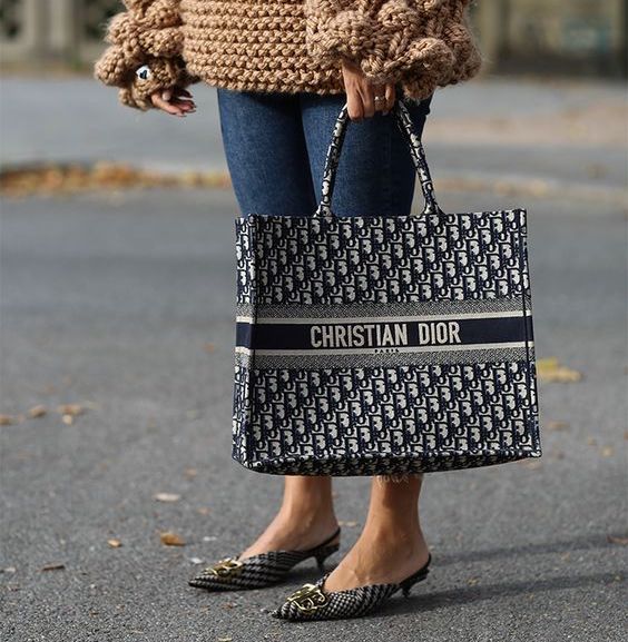 Logomanía Dior