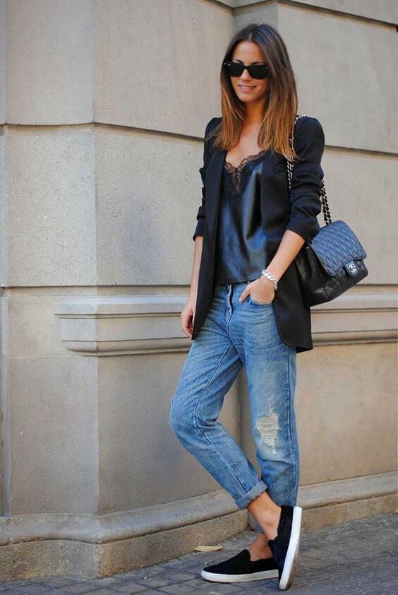 Look de jeans con blazer.
