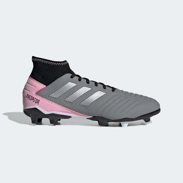 Zapatillas para fútbol. 