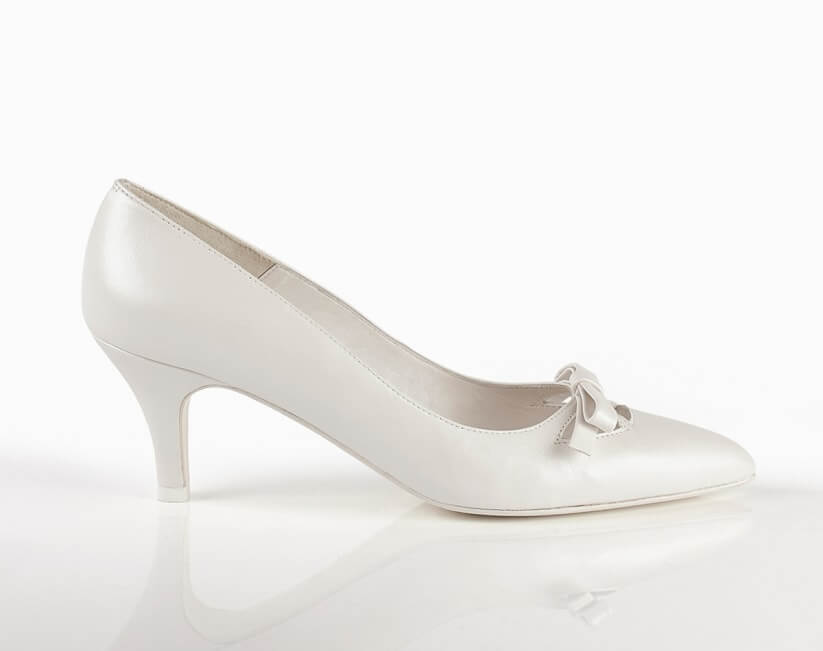 Zapatos perfectos para la boda: kitten heels