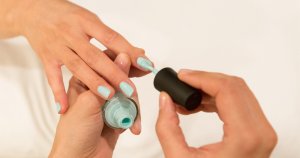 Manicura semipermanente: ventajas y desventajas