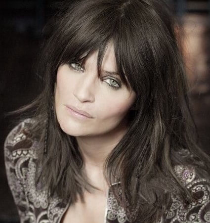 Corte de pelo con flequillo.